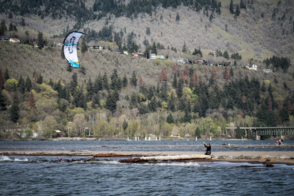 the instructor enjoying an early spring session in hood river, oregon
